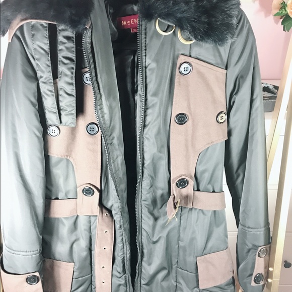 Gorgeous long coat - Picture 3 of 4